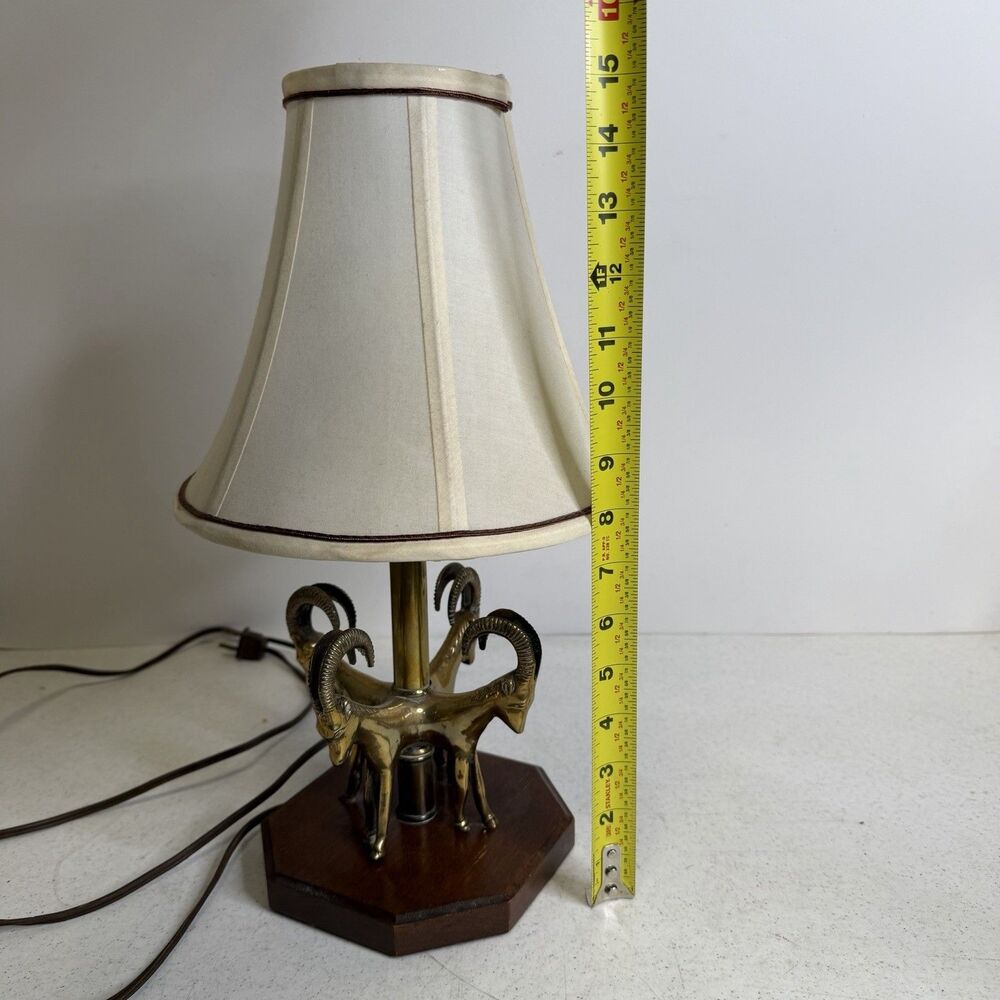 Vintage Mid Century Brass Ram Impalas Table Lamp